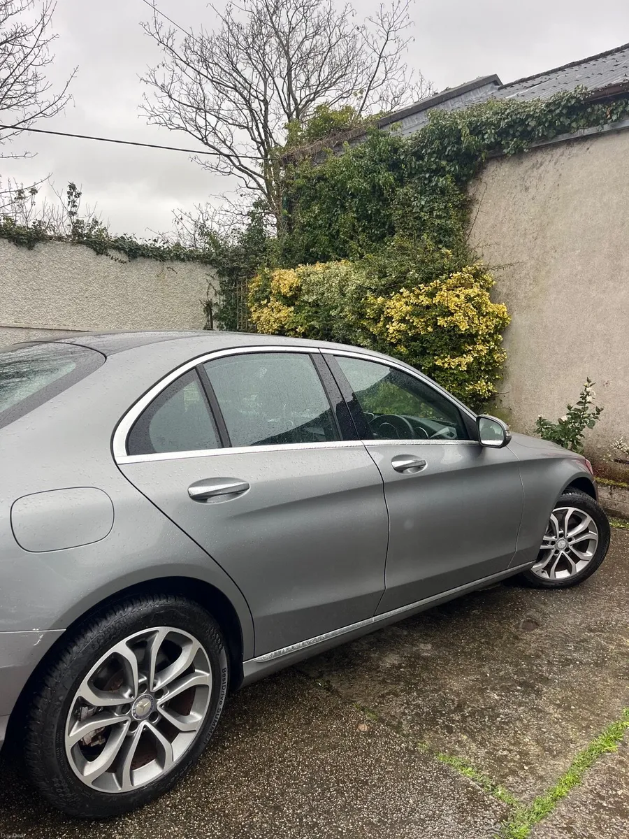 Mercedes-Benz C-Class 2016 - Image 2