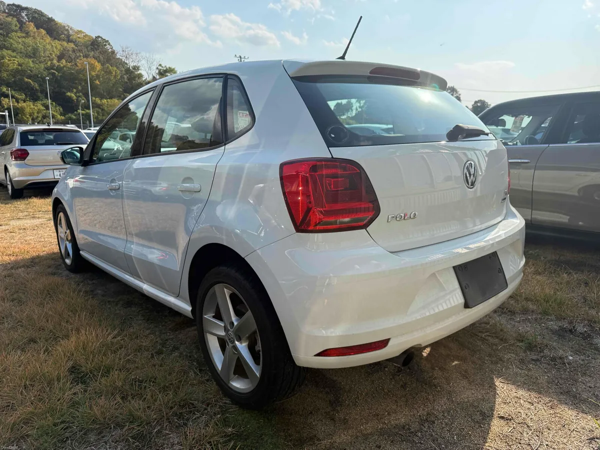 VOLKSWAGEN POLO 1.2 TSI HIGHLINE AUTO 2016 - Image 2