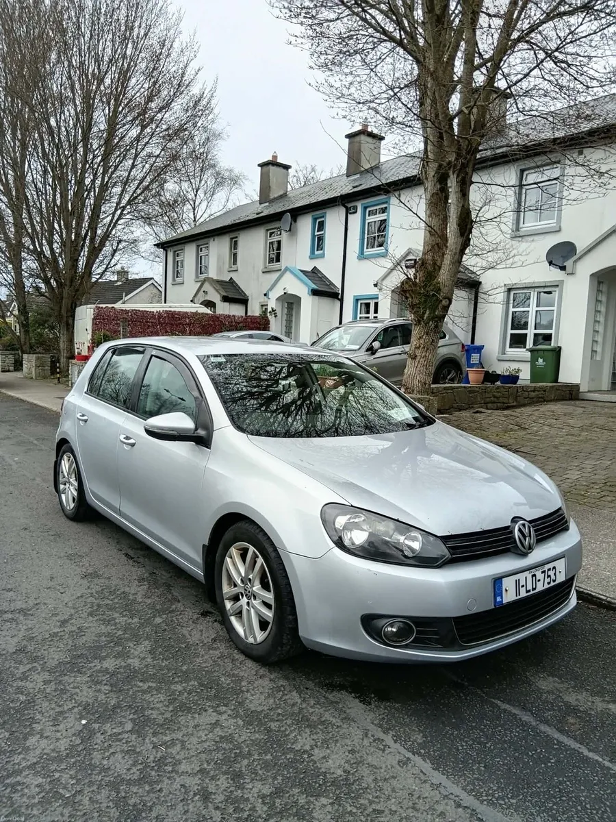 2011 Volkswagen Golf HighLine 1.6 tdi - Image 1