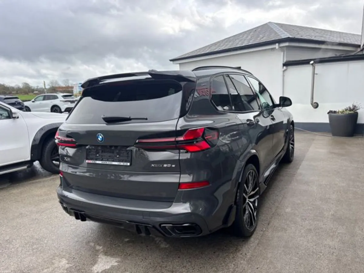 BMW X5 X DRIVE50E M SPORT Tech Plus Comfort Plus - Image 4