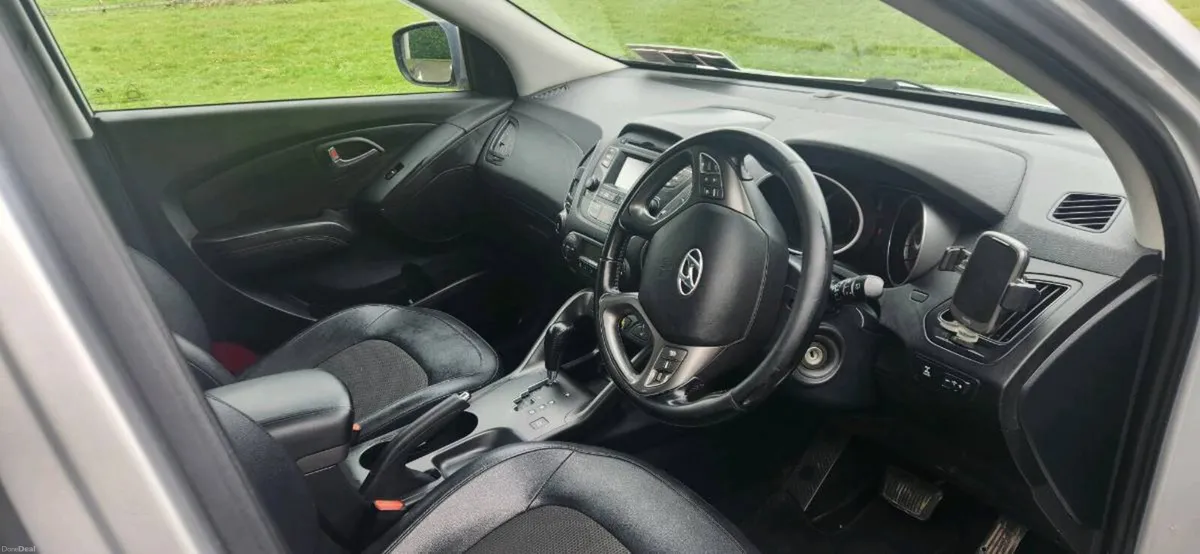 Hyundai ix35 Automatic 4WD Diesel - Image 4