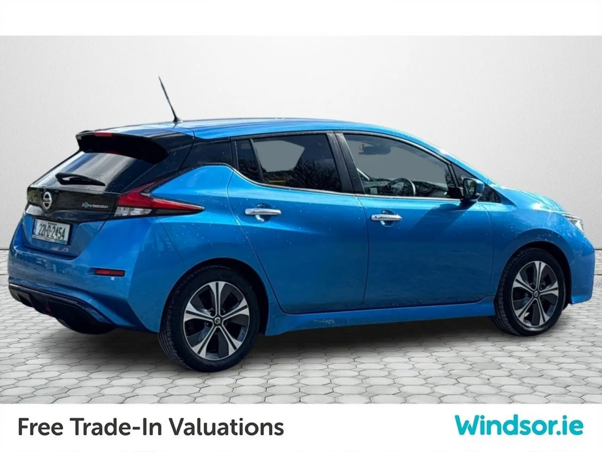 Nissan Leaf Leaf SV 40 kWh - Image 2
