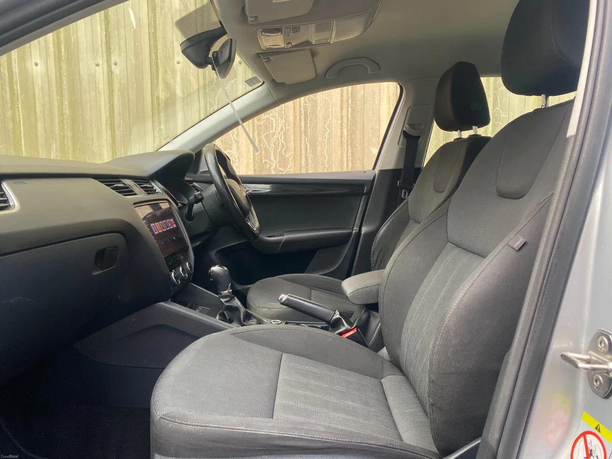 Skoda Octavia 2018///AUTOMATIC///PETROL - Image 4