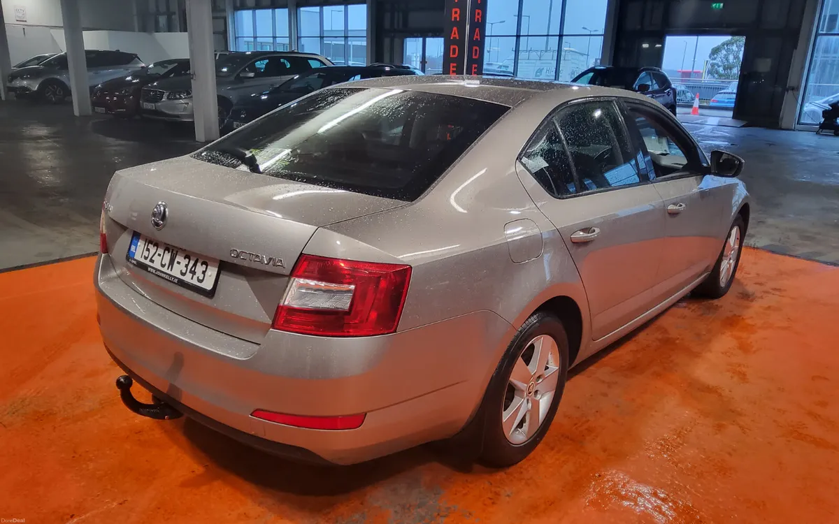 Skoda Octavia 2015 - Image 3