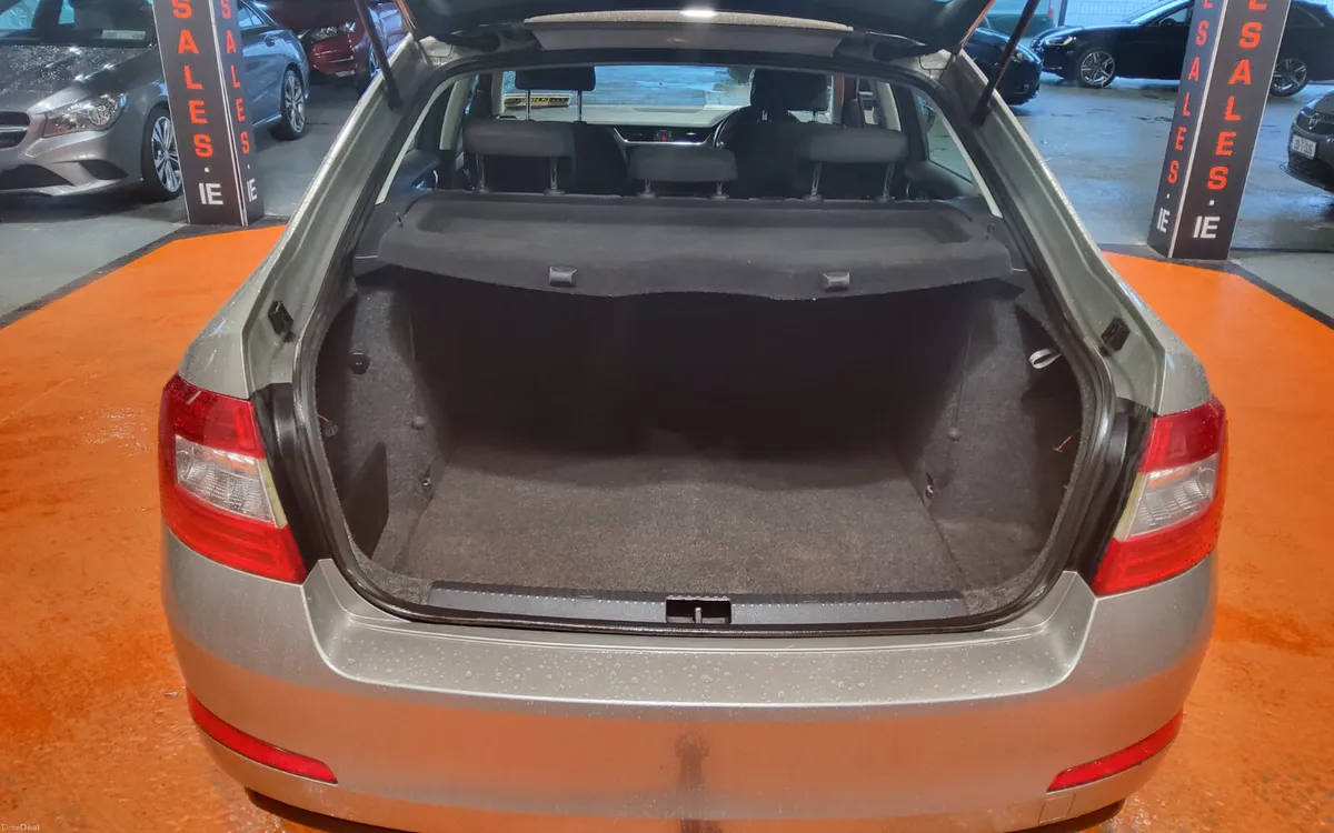 Skoda Octavia 2015 - Image 4