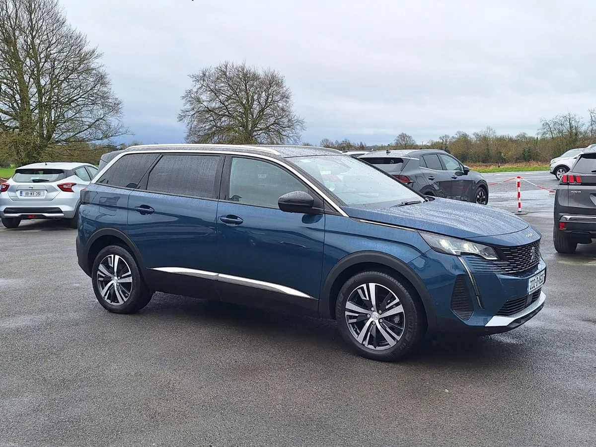 Peugeot 5008 Allure 1.5 Diesel - Image 1