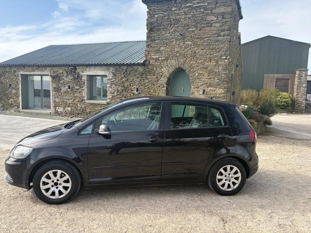 2008 Volkswagen Golf Plus - Image 2