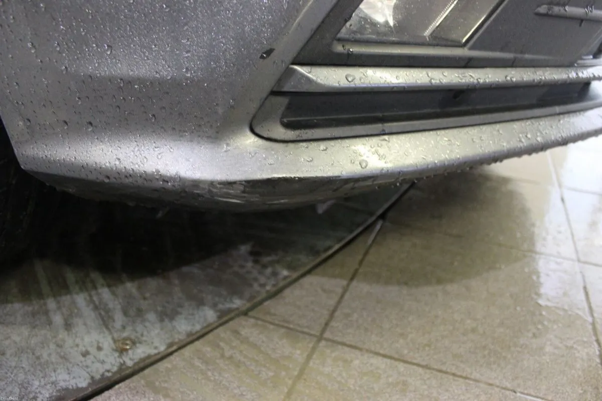 Volkswagen Jetta 2.0 TDI 110HP Highline - TENDER 4 - Image 3