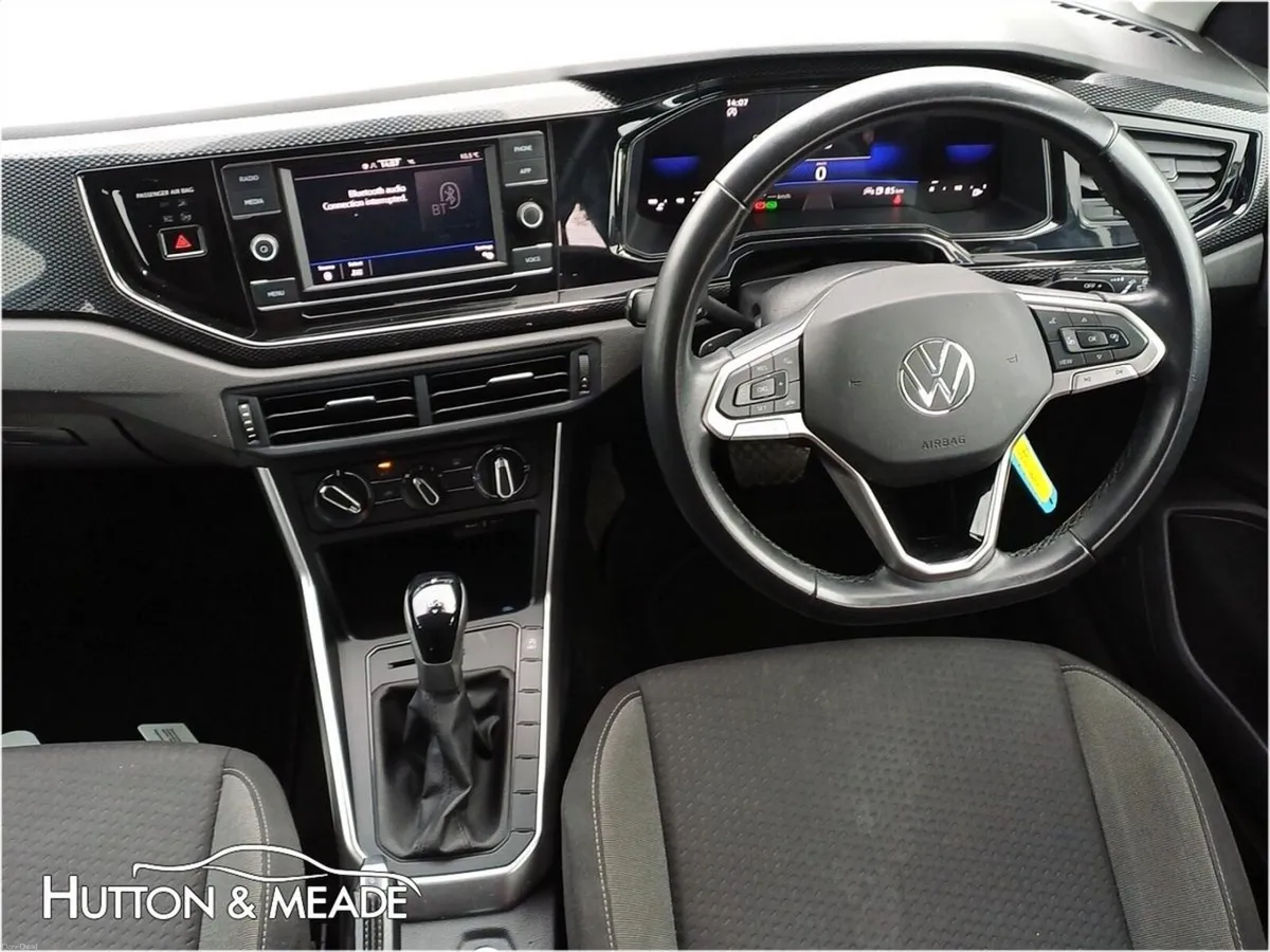 Volkswagen Polo Life Auto 1.0 Petrol 5dr - Image 4