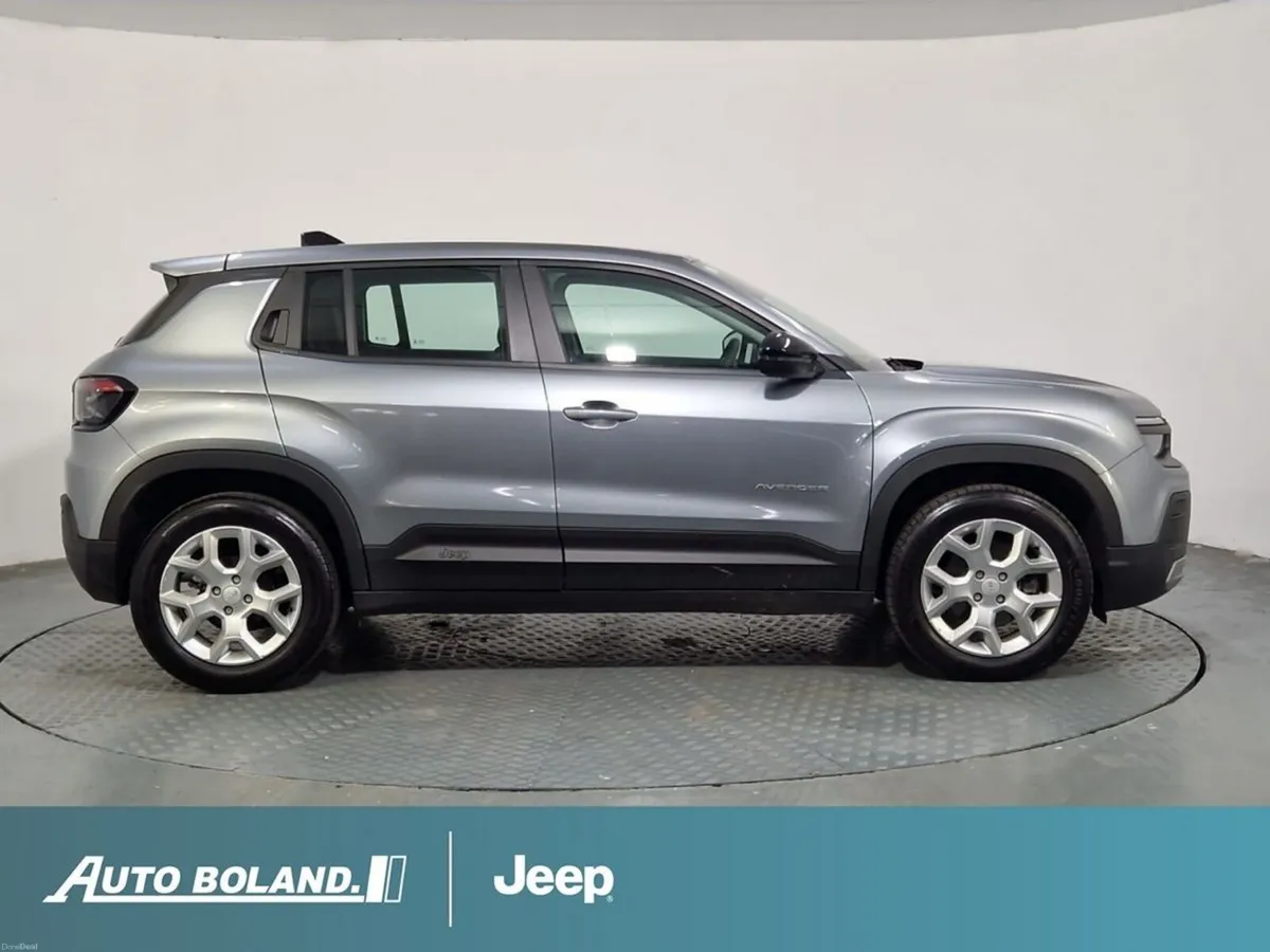 Jeep Avenger Altitude 1.2e-Hybrid 100HP e-DCT - Image 2