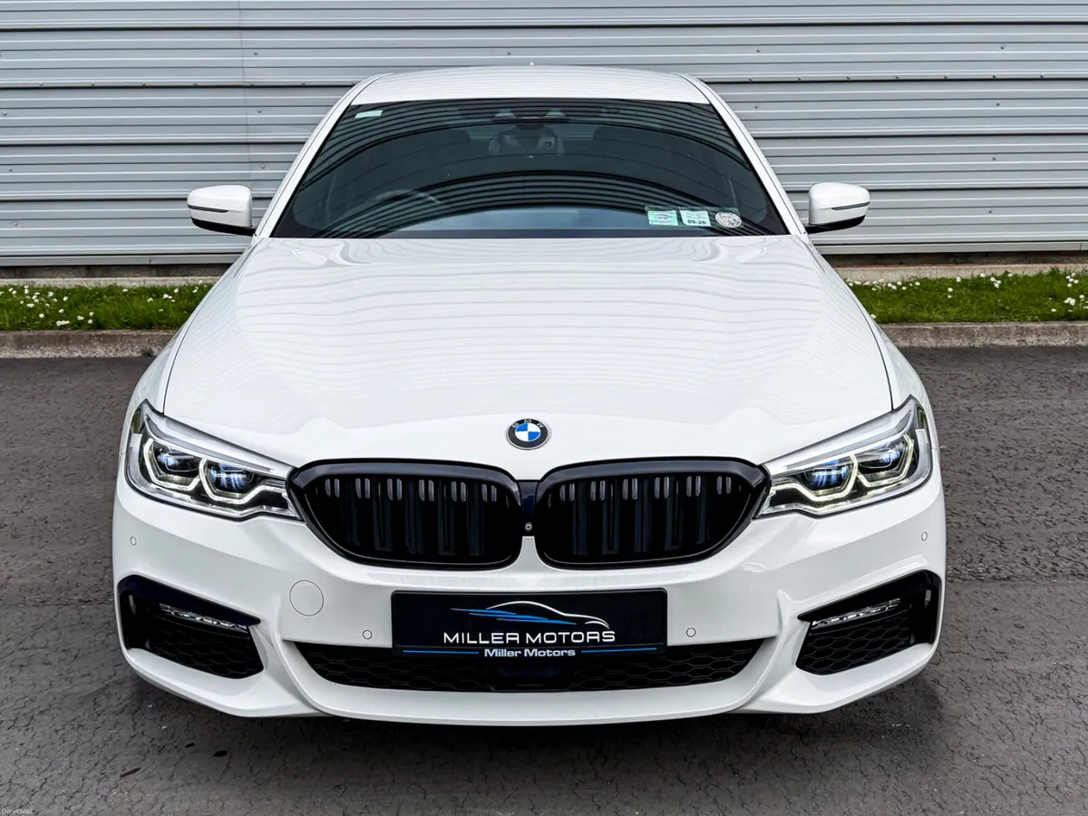 BMW 5-Series 171 (Mega Spec) - Image 3