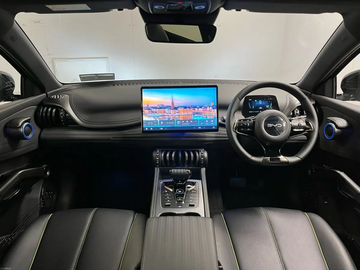 BYD ATTO 3 Design 60kWh 204BHP - 18 Inch Alloys - - Image 3