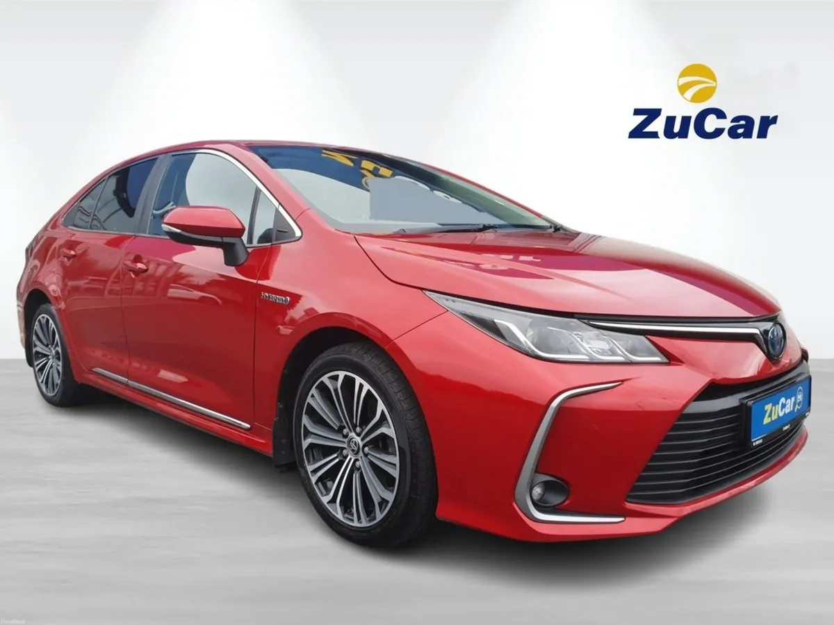 Toyota Corolla 1.8 Hybrid Luna Sport Saloon - Image 1