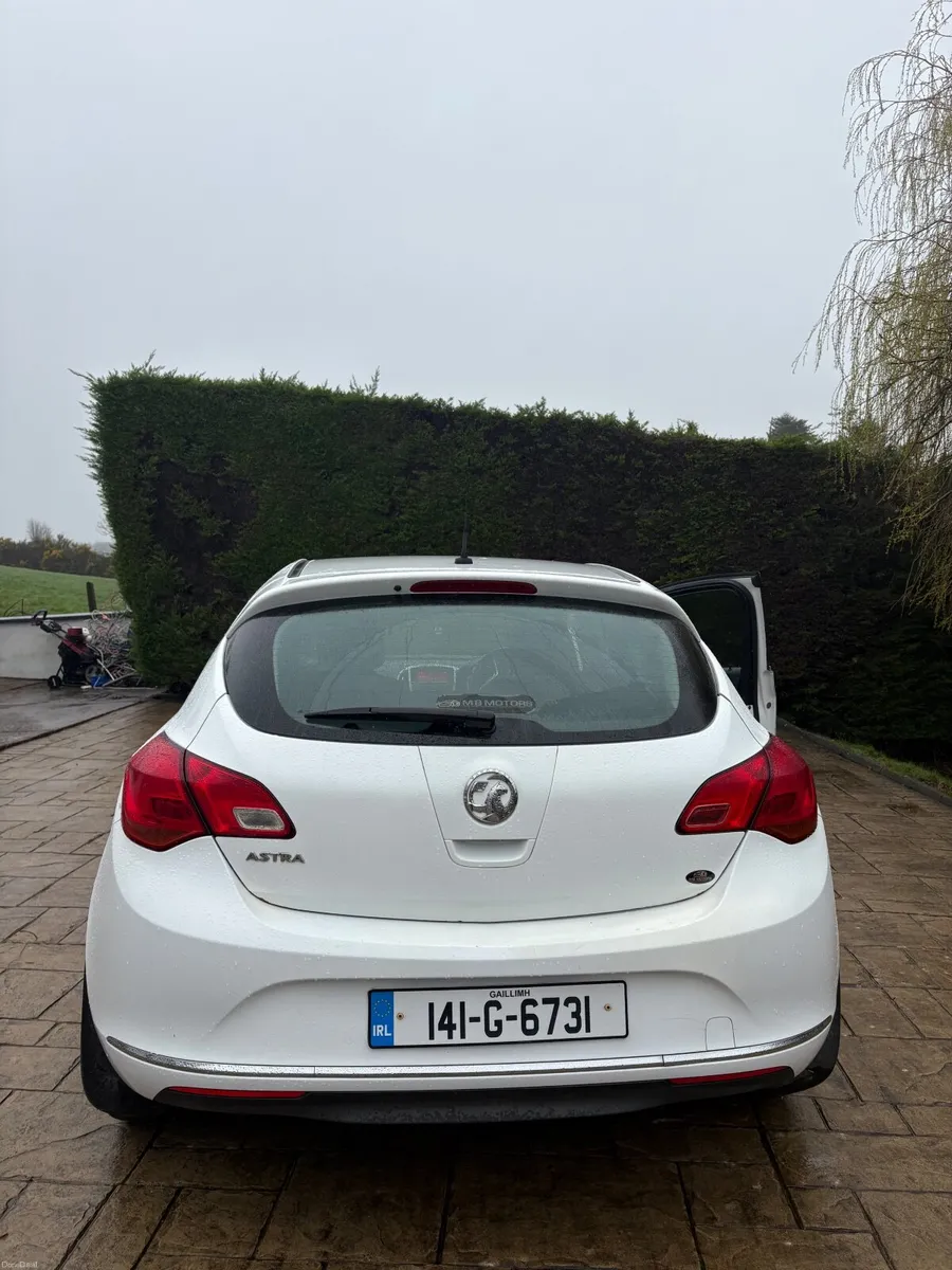 Vauxhall Astra 2014 - Image 4