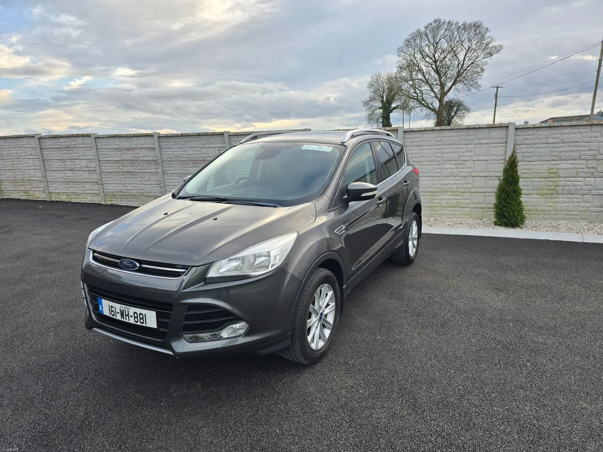 161 Ford Kuga 2.0 Diesel Titanium 1 Owner - Image 4