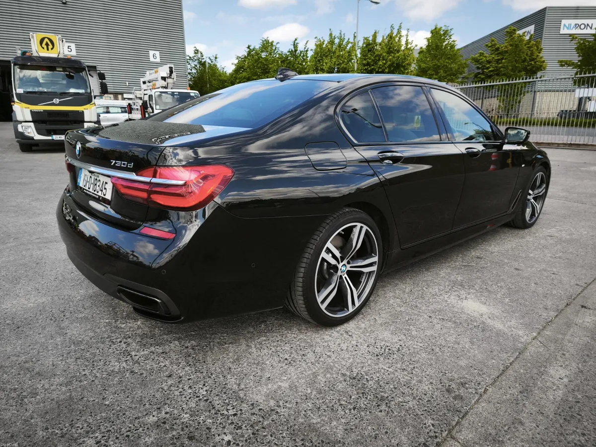 BMW 7-Series 2016 - Image 4
