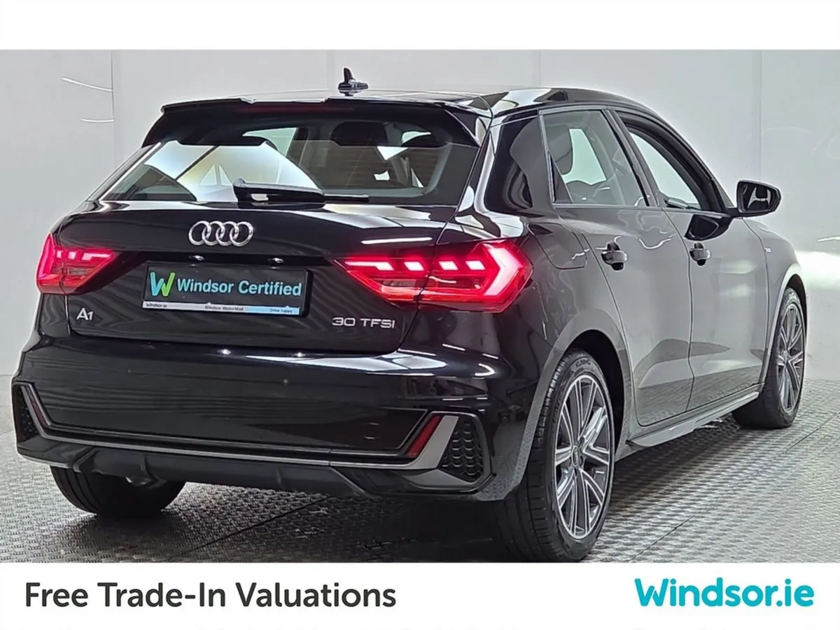 Audi A1 1.0 TFSI 110HP S-LINE Manual - Image 3