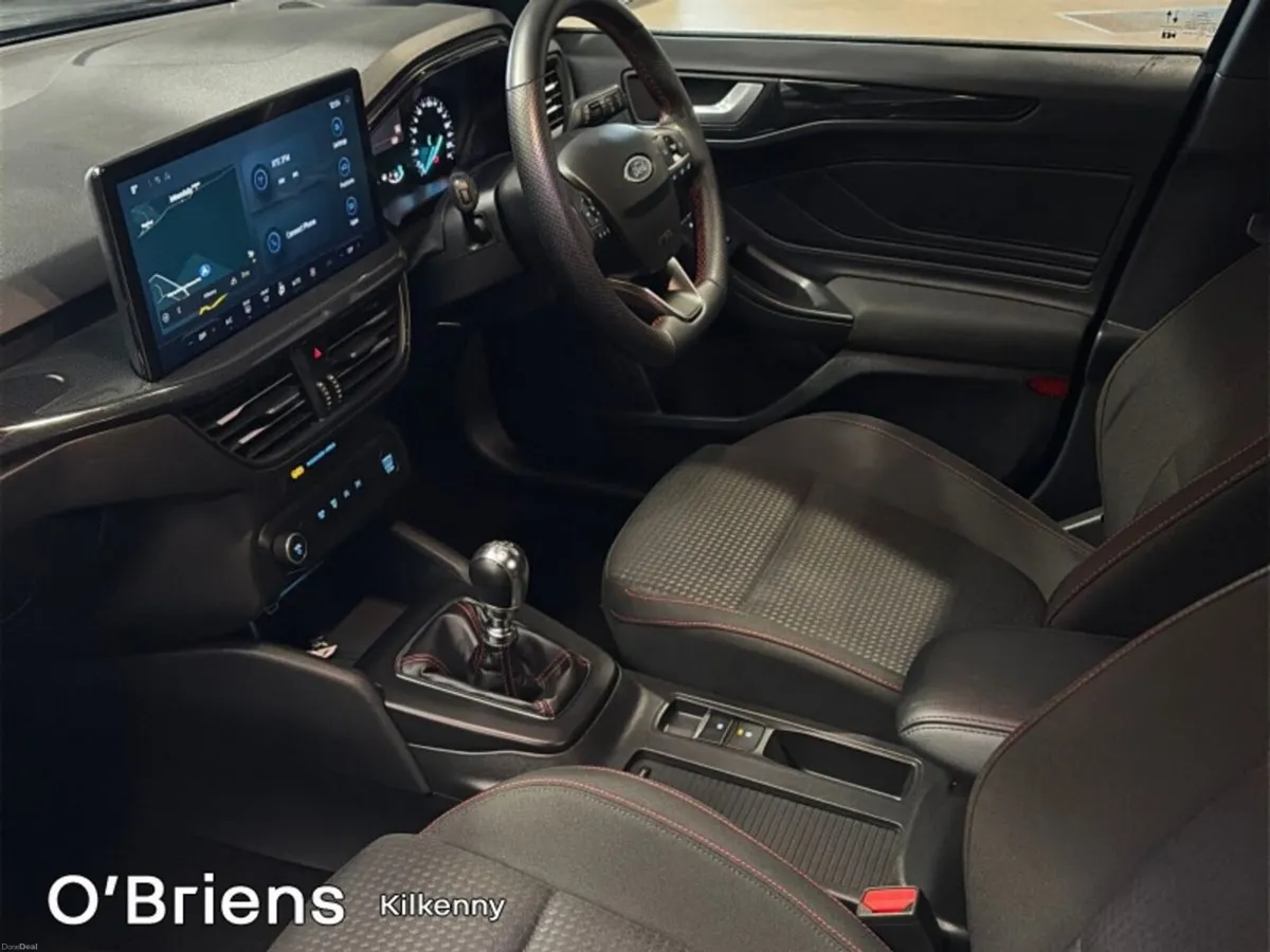 Ford Focus ST LINE 1.0T 125 BHP 5DR *1 OWNER - PRI - Image 4