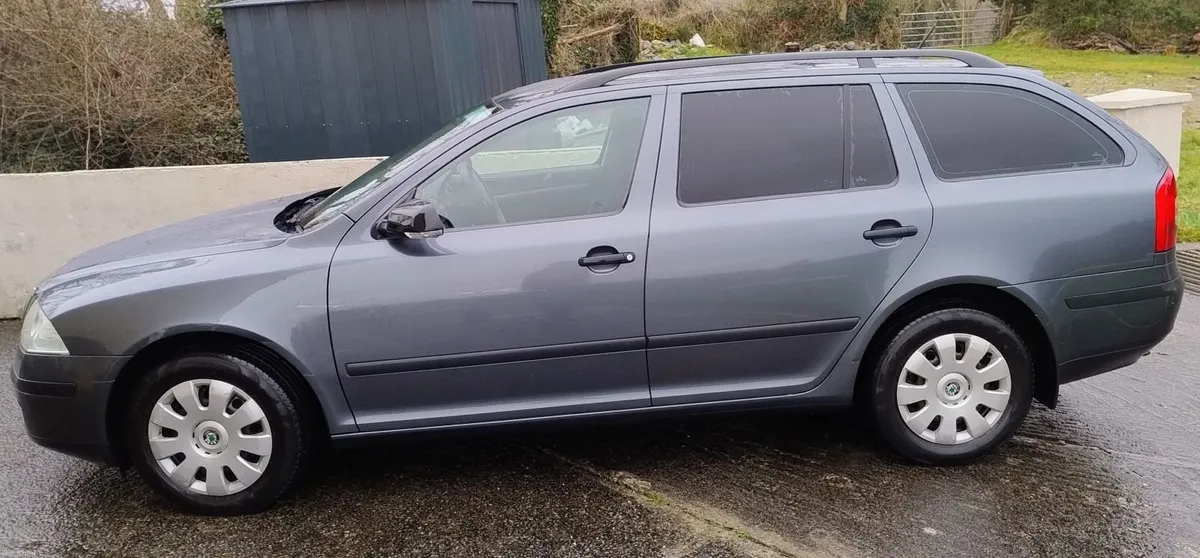Skoda Octavia Estate - Image 2