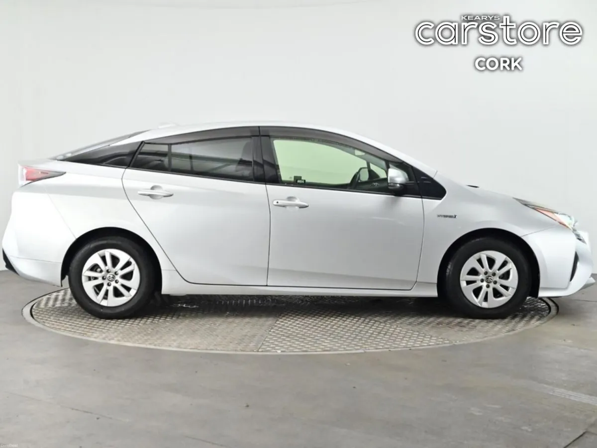 Toyota Prius 1.8 Hybrid Auto - Image 2