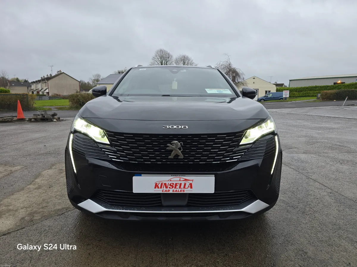 Peugeot 3008 Allure 1.5 Blue HDI 2023 - Image 2
