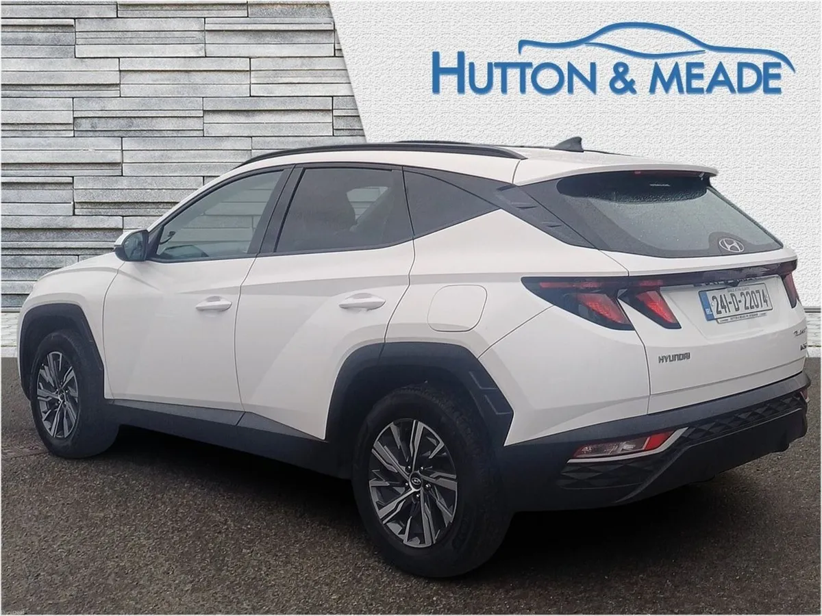 Hyundai Tucson Executive HEV 1.6 Petrol 5dr - Image 3