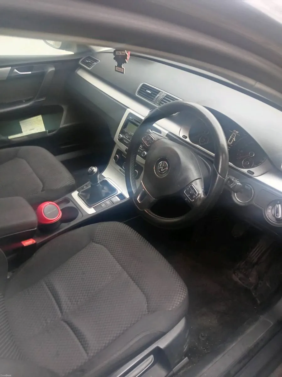 Volkswagen passat estate - Image 4