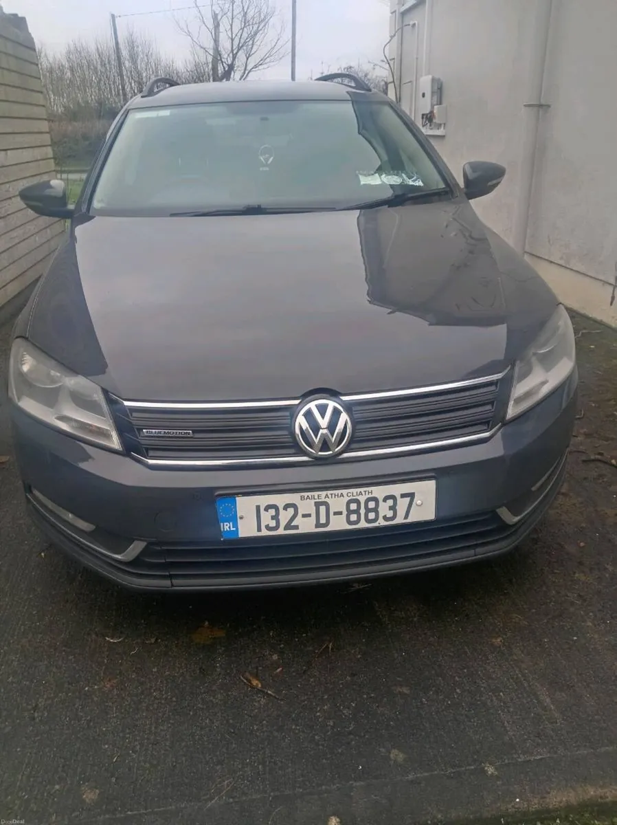 Volkswagen passat estate - Image 1