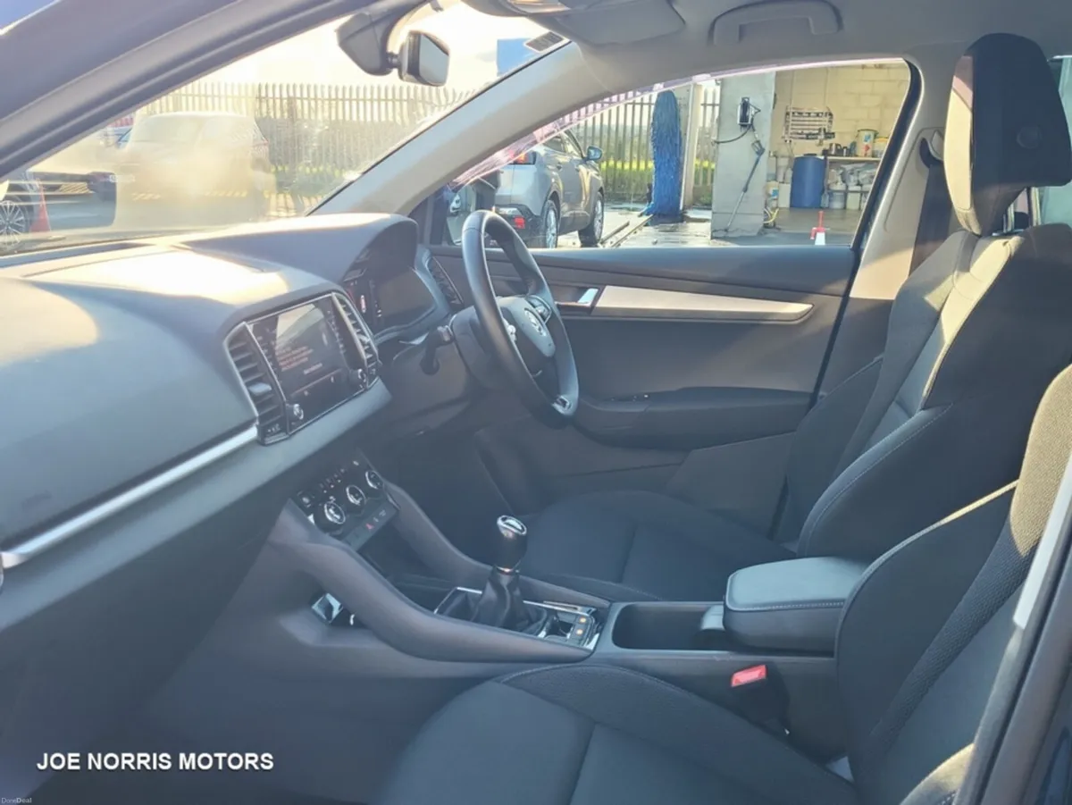 Skoda Karoq AMBITION 2.0 TDI 115HP 5 5DR - Image 2