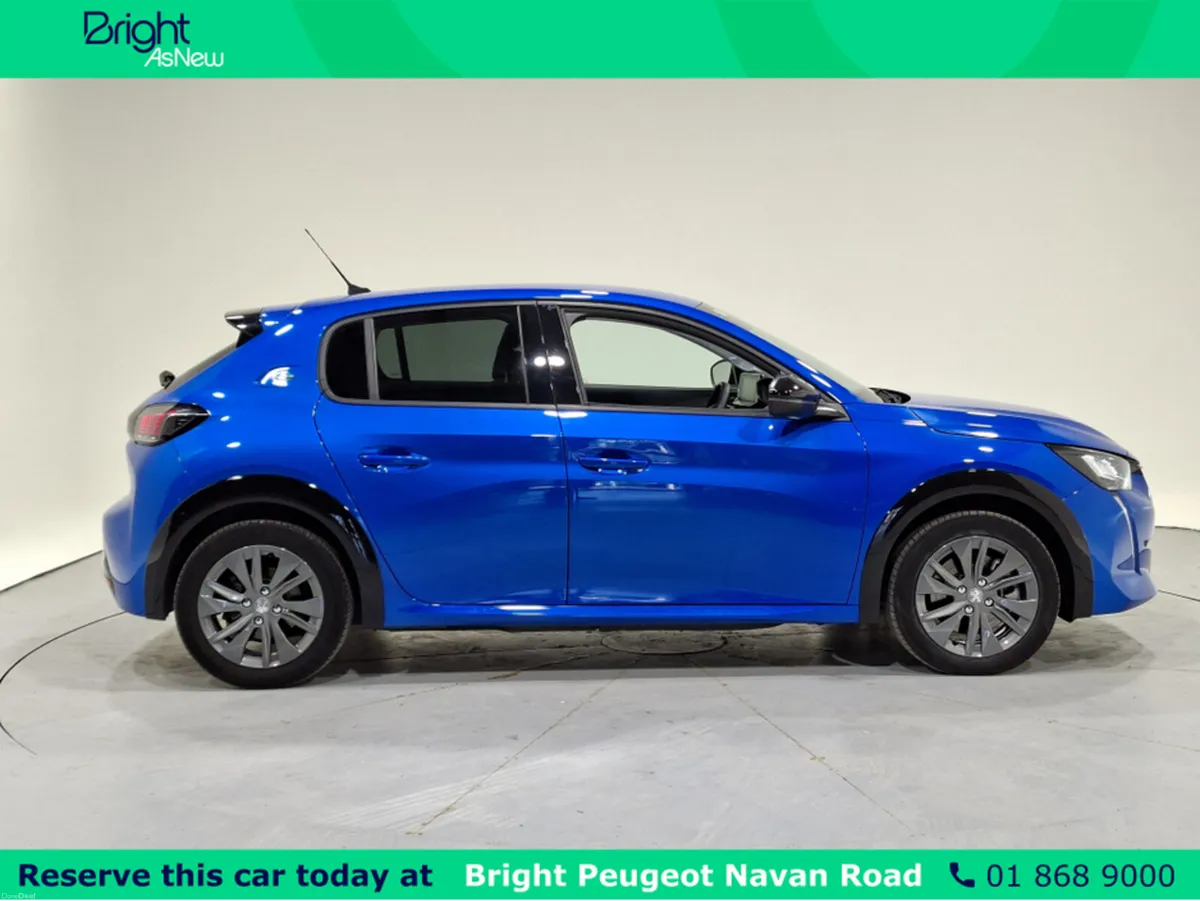 Peugeot 208 ALLURE PACK 136BHP 50 KWH - Image 5