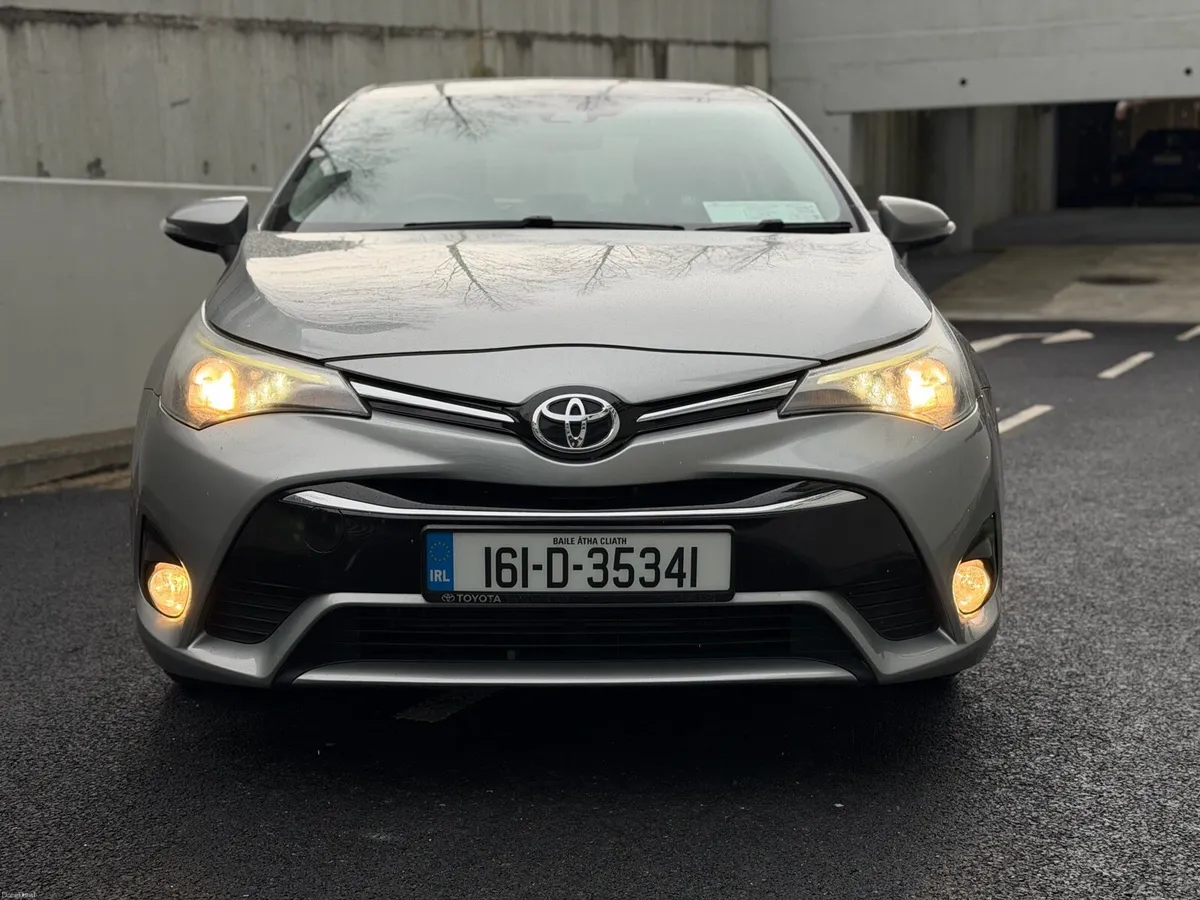 Toyota Avensis 2.0 Full Service history New Engine - Image 2