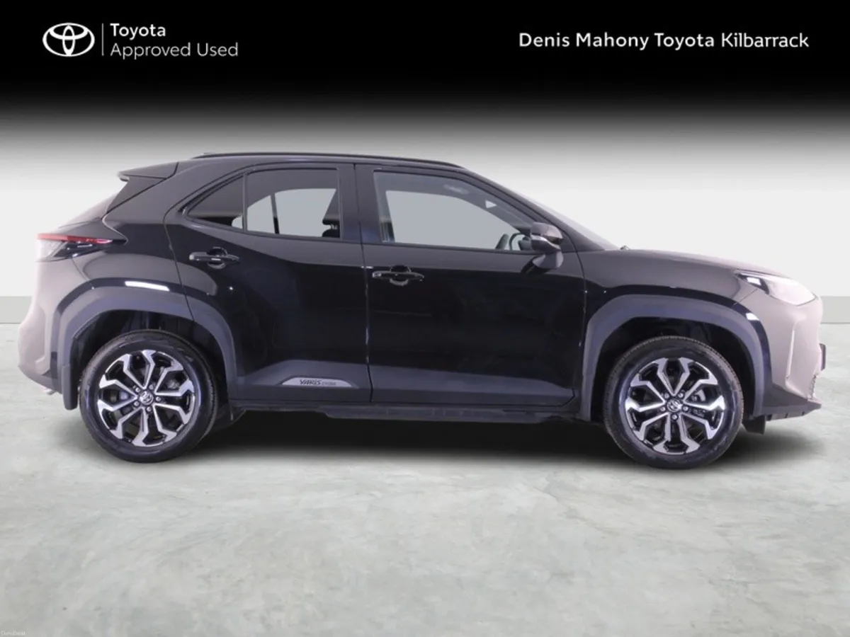 Toyota Yaris Cross L-SPORT MONO - Image 3