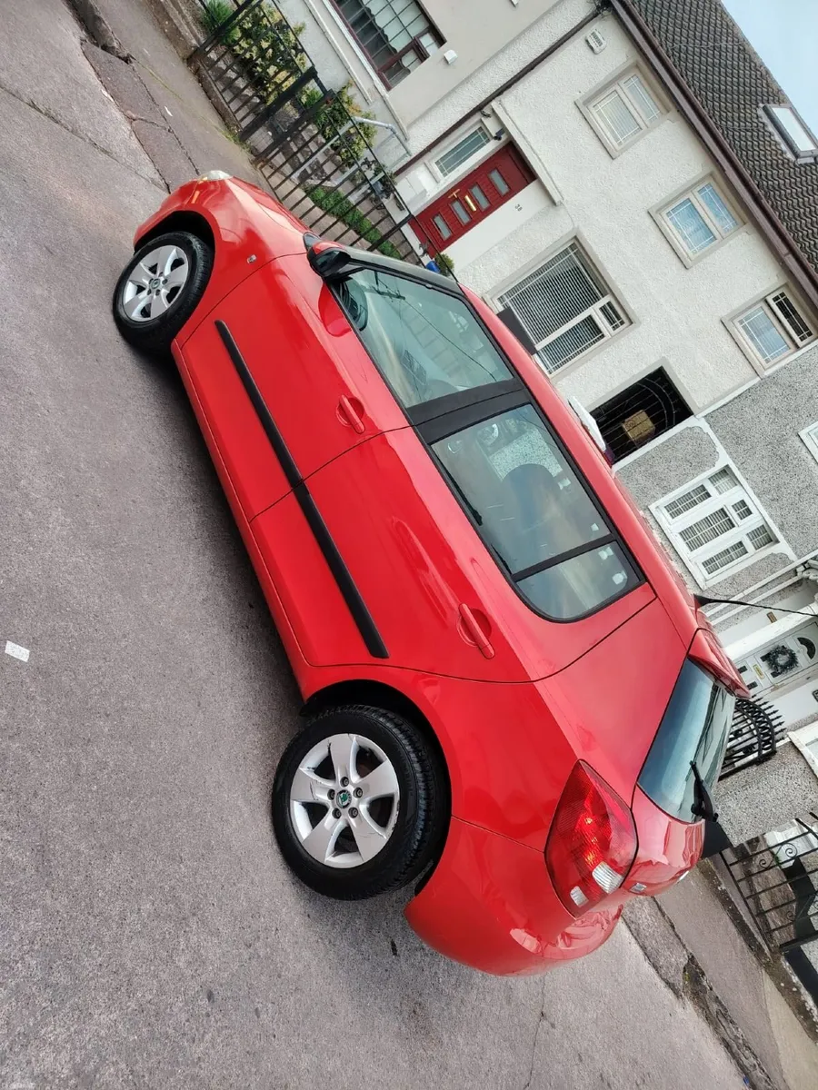 Skoda Fabia 2011 - Image 3