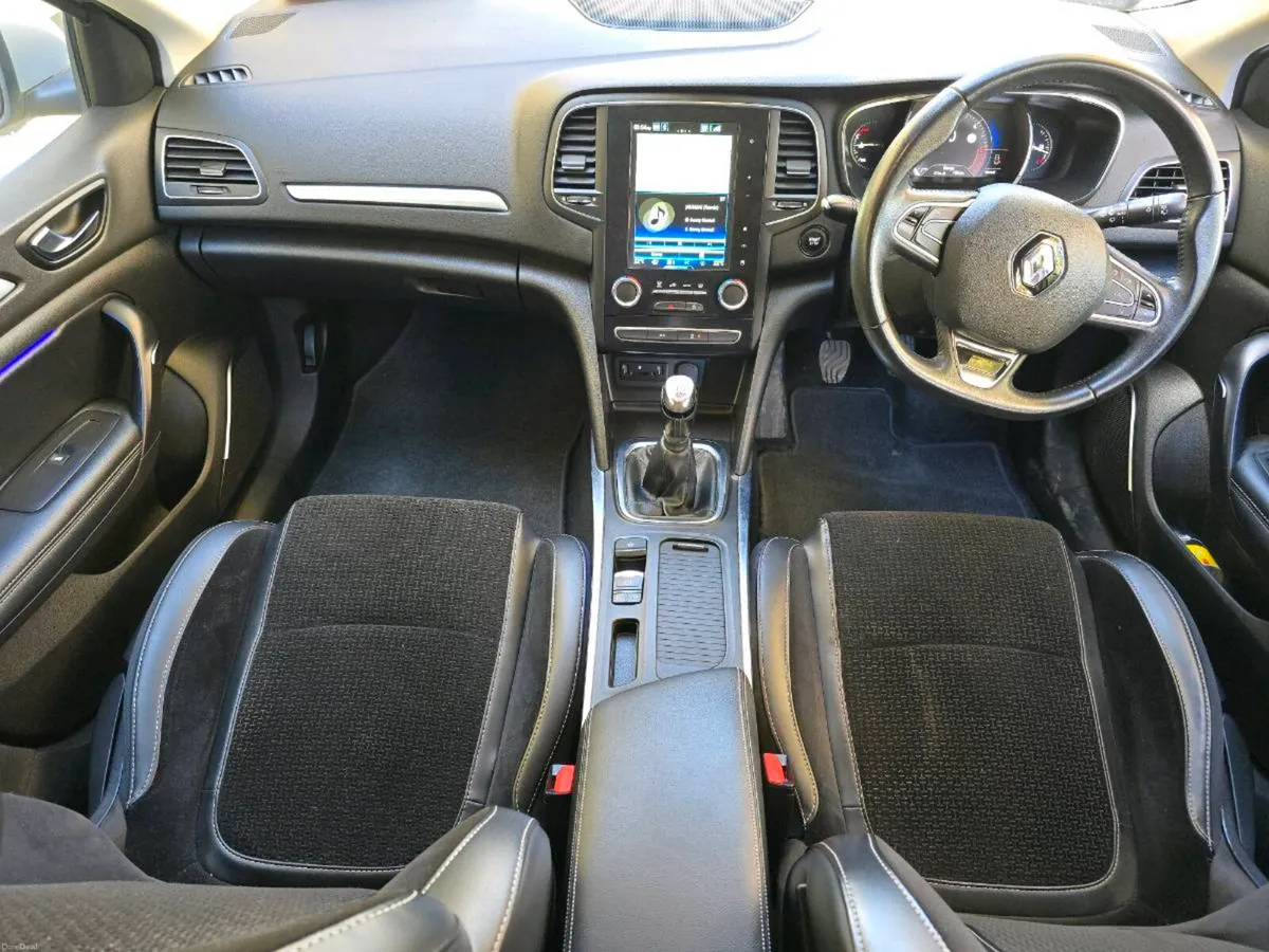 2016 Renault Megane Dynamique S High Spec - Image 2