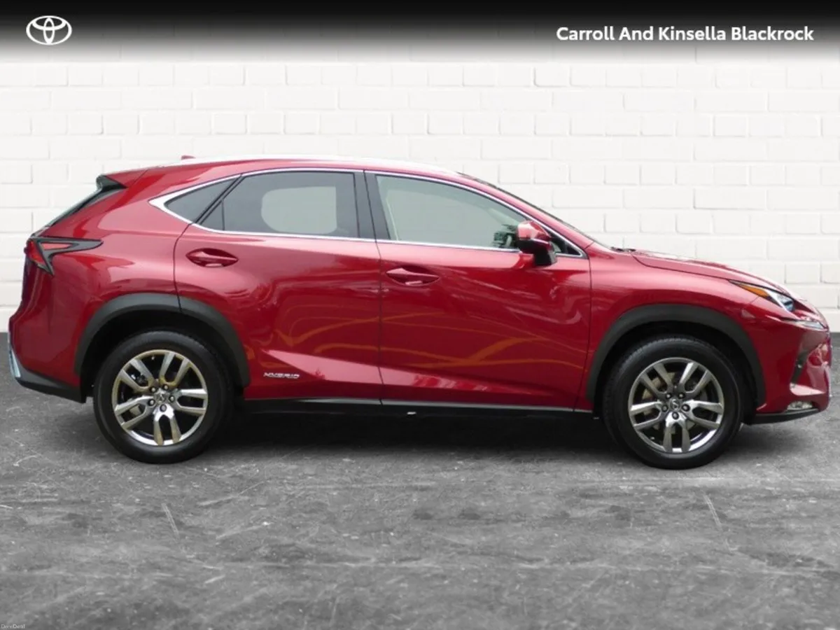 Lexus NX Hybrid Luxury - Image 3