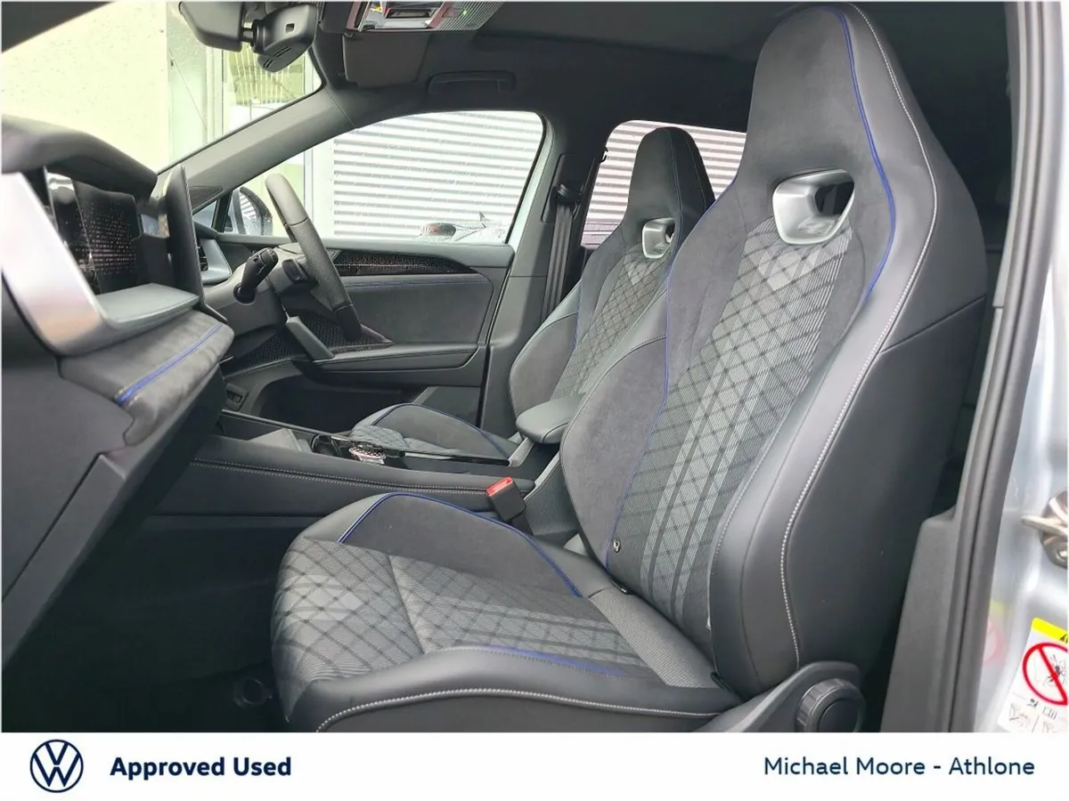 Volkswagen Tayron R-Line 2.0 TDI 150BHP DSG (SunRo - Image 4