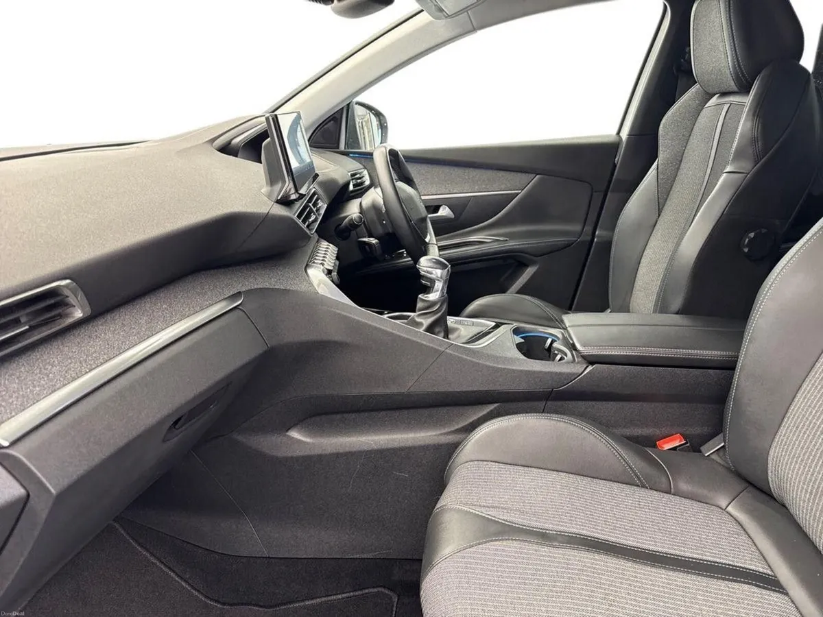 Peugeot 5008 1.5HDI ALLURE *3 ISOFX POINTS* €110 P - Image 3