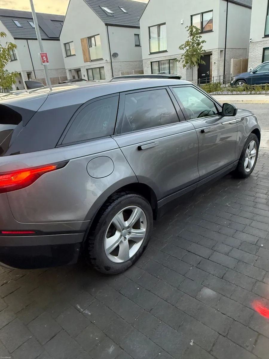 Range Rover Velar (Land Rover Serviced MARCH 2026) - Image 1
