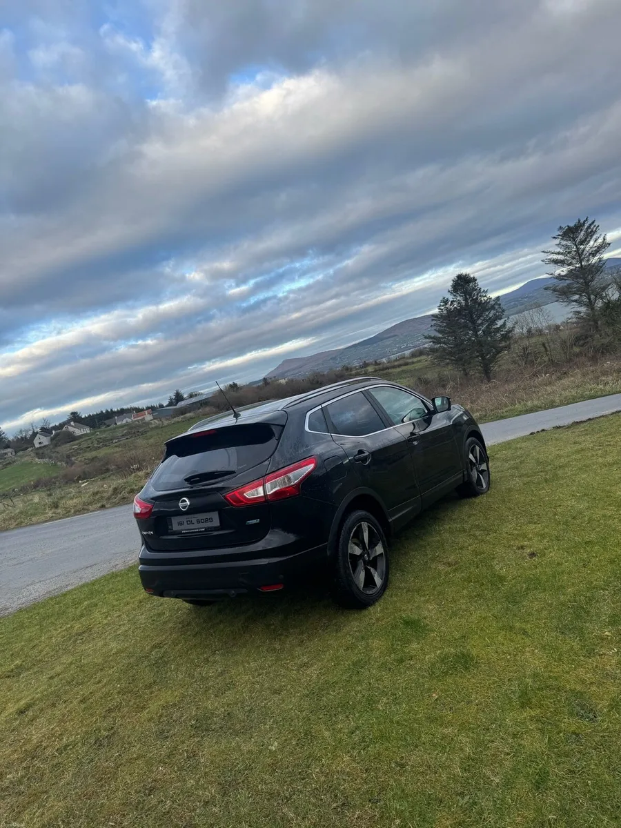 Nissan Quashqai Luxury trim - Image 4