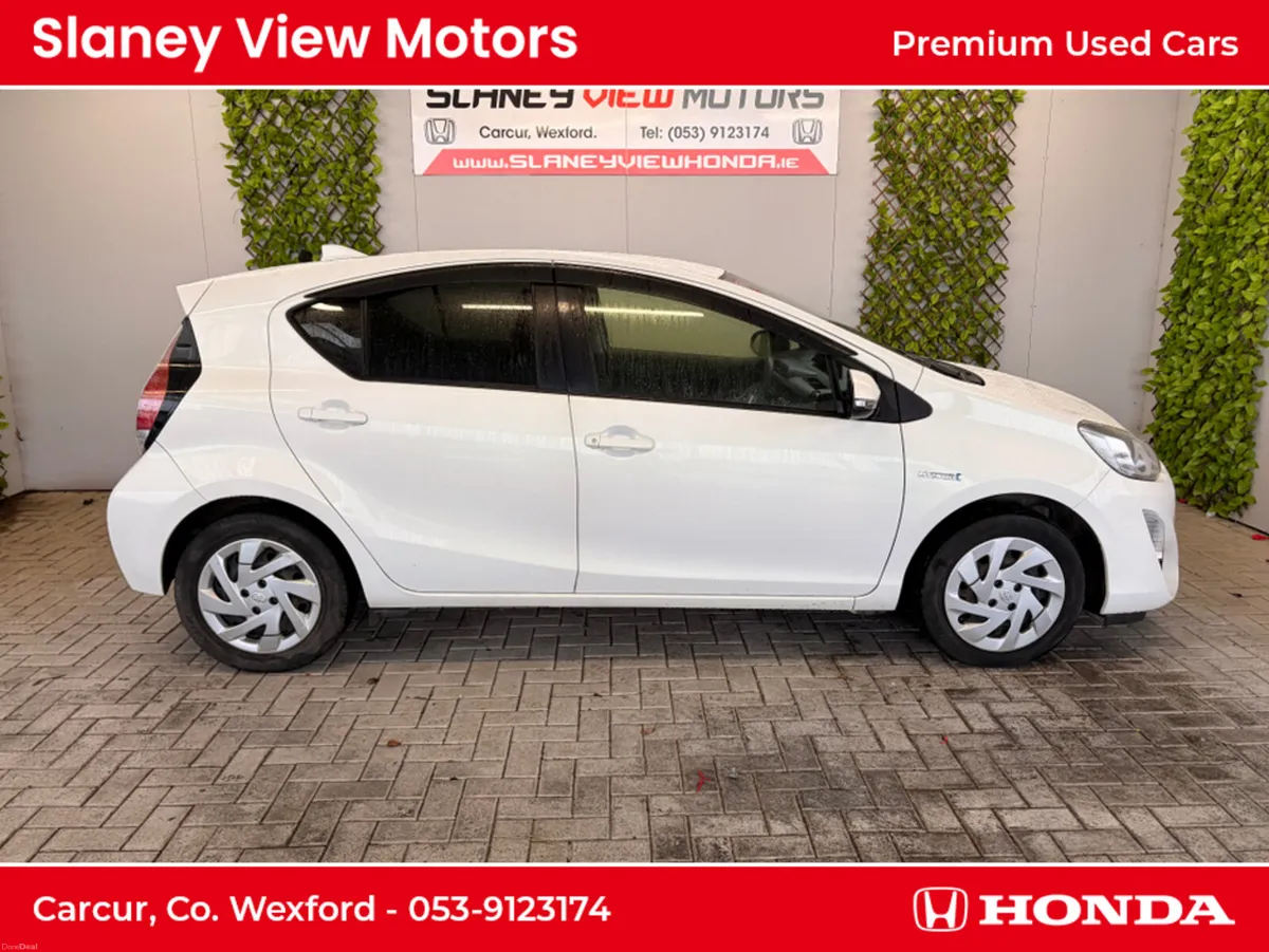 Toyota Aqua 1.5 DAA-NHP10 5DR AUTO - Image 1