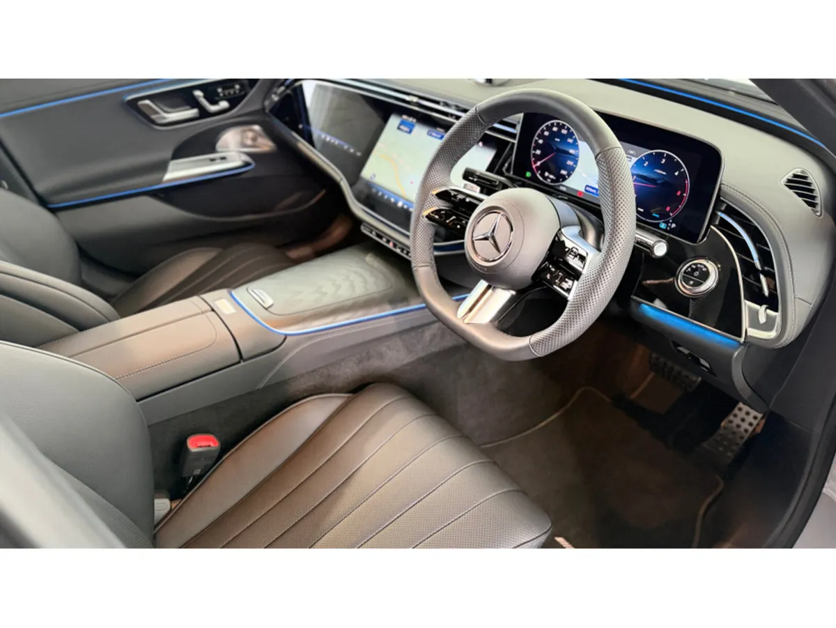 Mercedes-Benz E-Class 214 E 220 D AMG LINE PREMIUM - Image 3