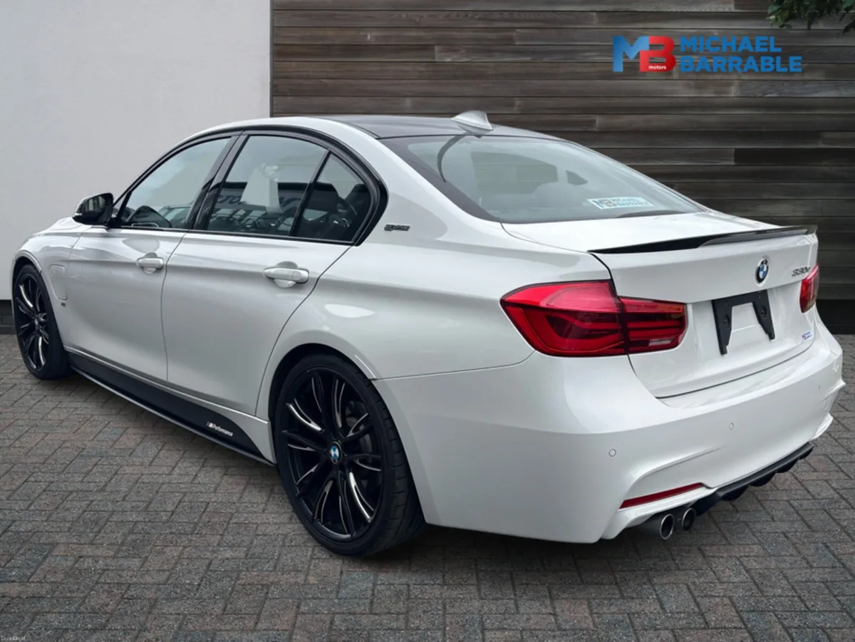 BMW 3-Series BMW 330e 2.0L Petrol Plug-In Hybrid * - Image 4
