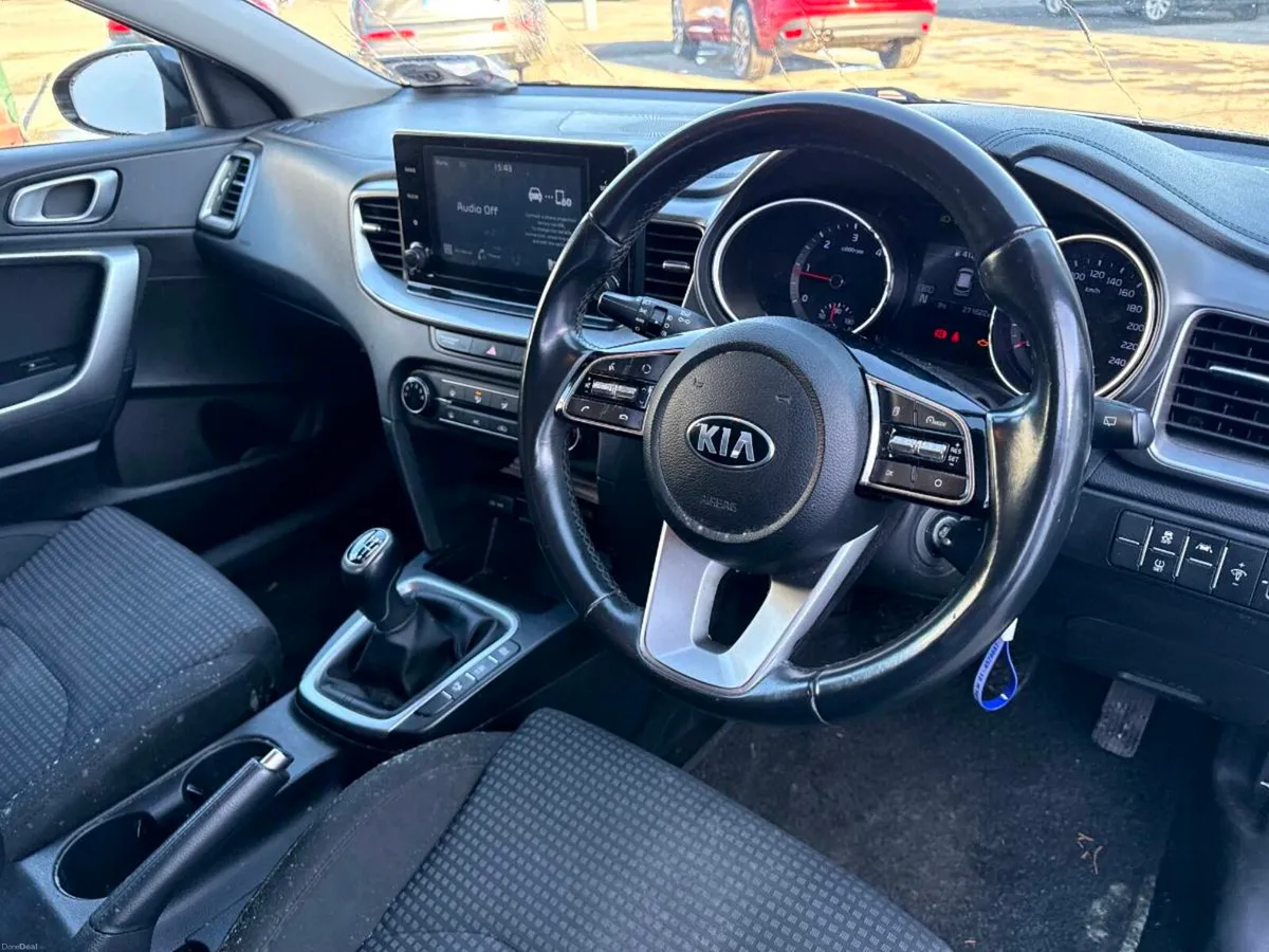 Kia Ceed 1.6 K2 Commercial 5DR - Image 4