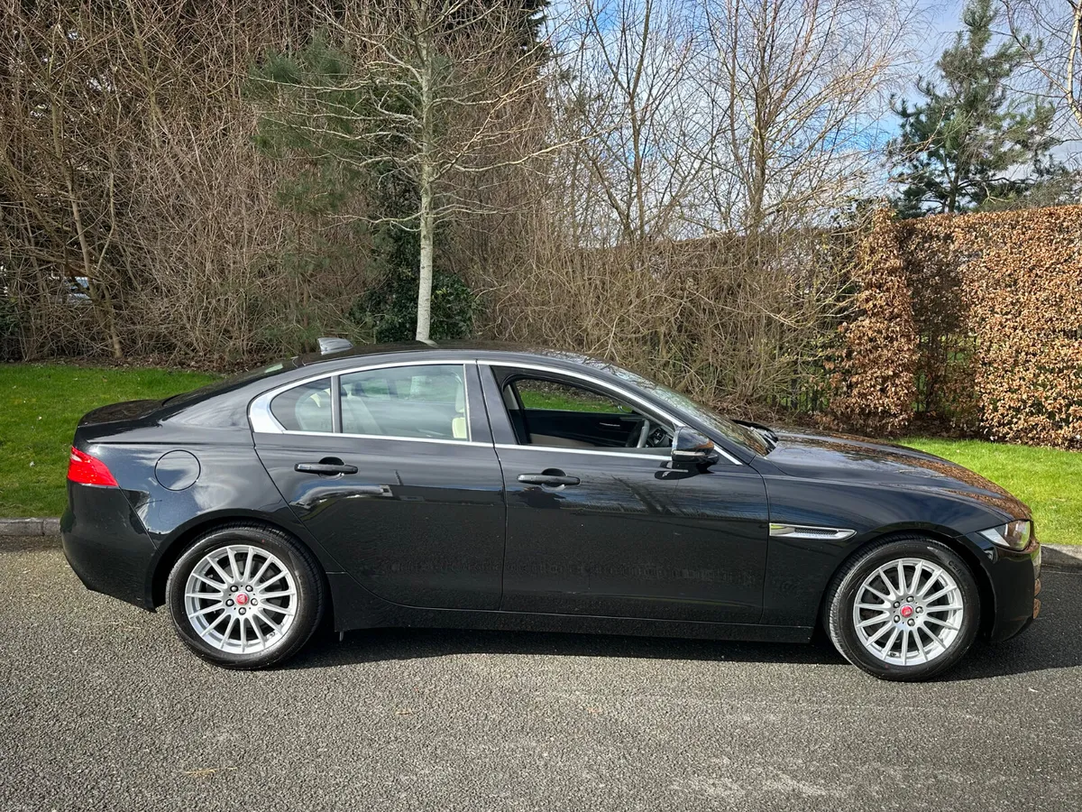 Jaguar XE 2018 63Kms Automatic - Image 4