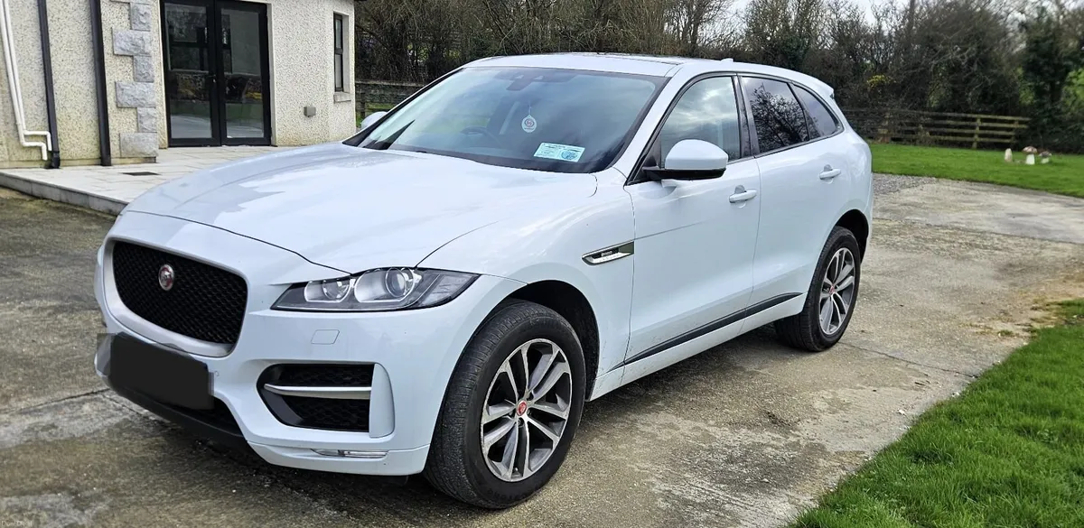 Jaguar F-Pace 2017 R SPORT 2.0D AWD - Image 2