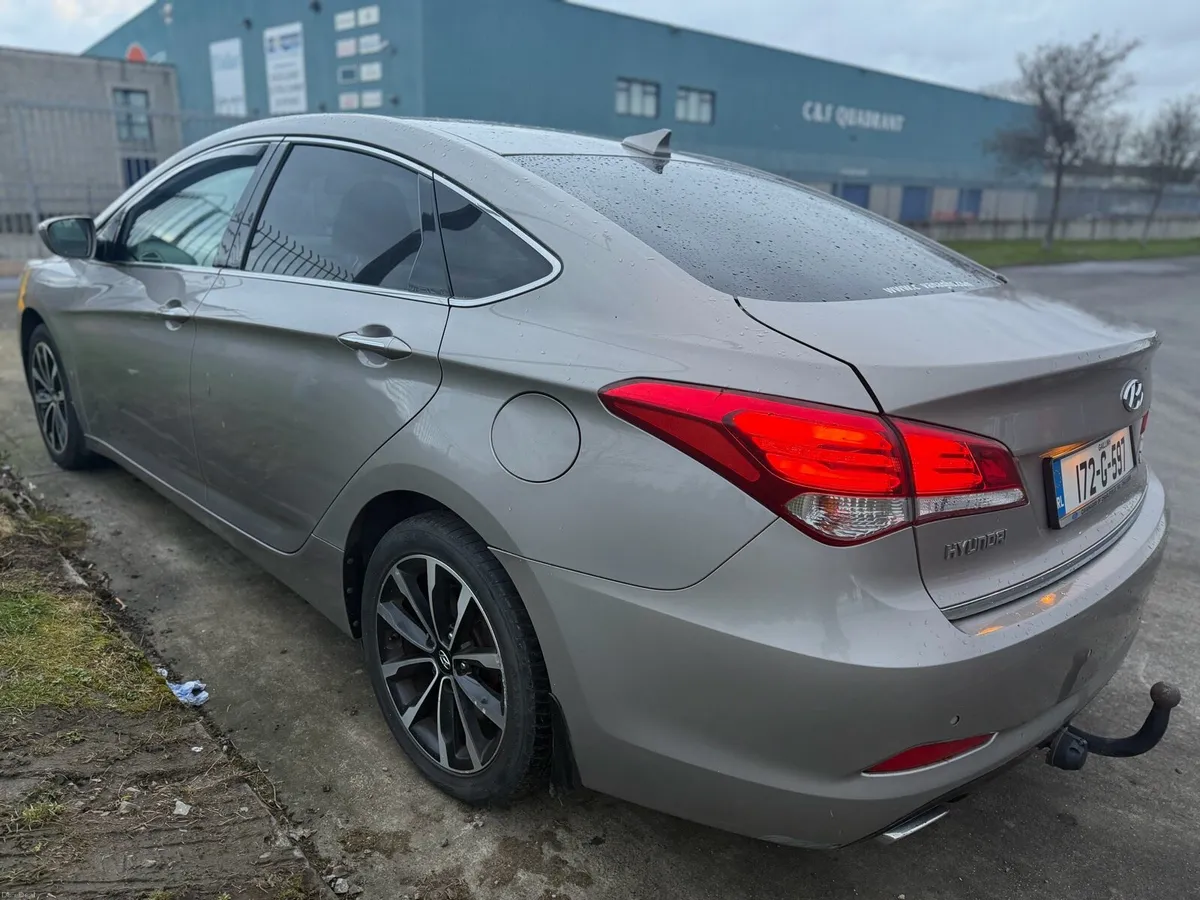 2017 Hyundai i40 New NCT 07/27 - Image 3