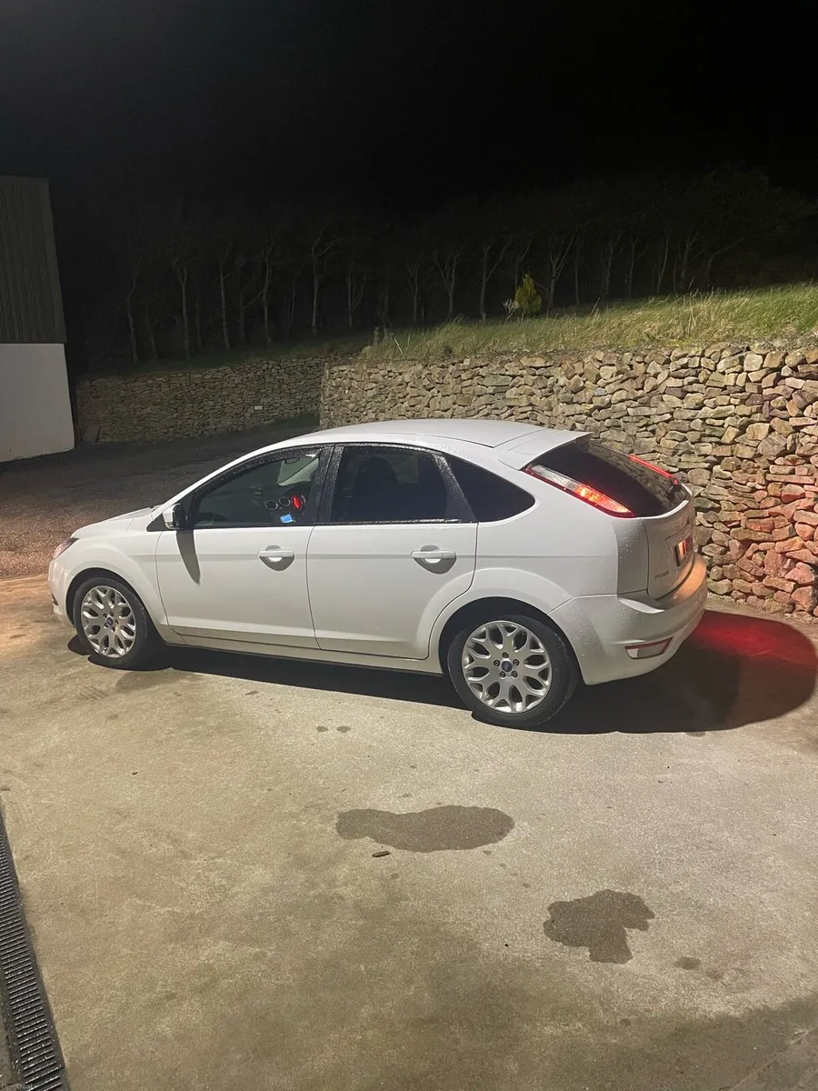 2011 Ford focus mk2.5 - Image 2