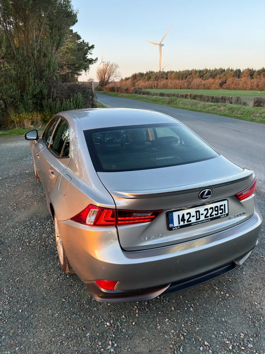 Lexus Is300h new NCT/perfect - Image 4