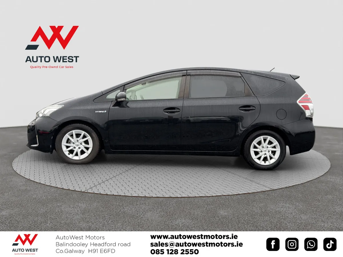 2018 Toyota Prius Self Charging Hybrid 7 SEATER - Image 3