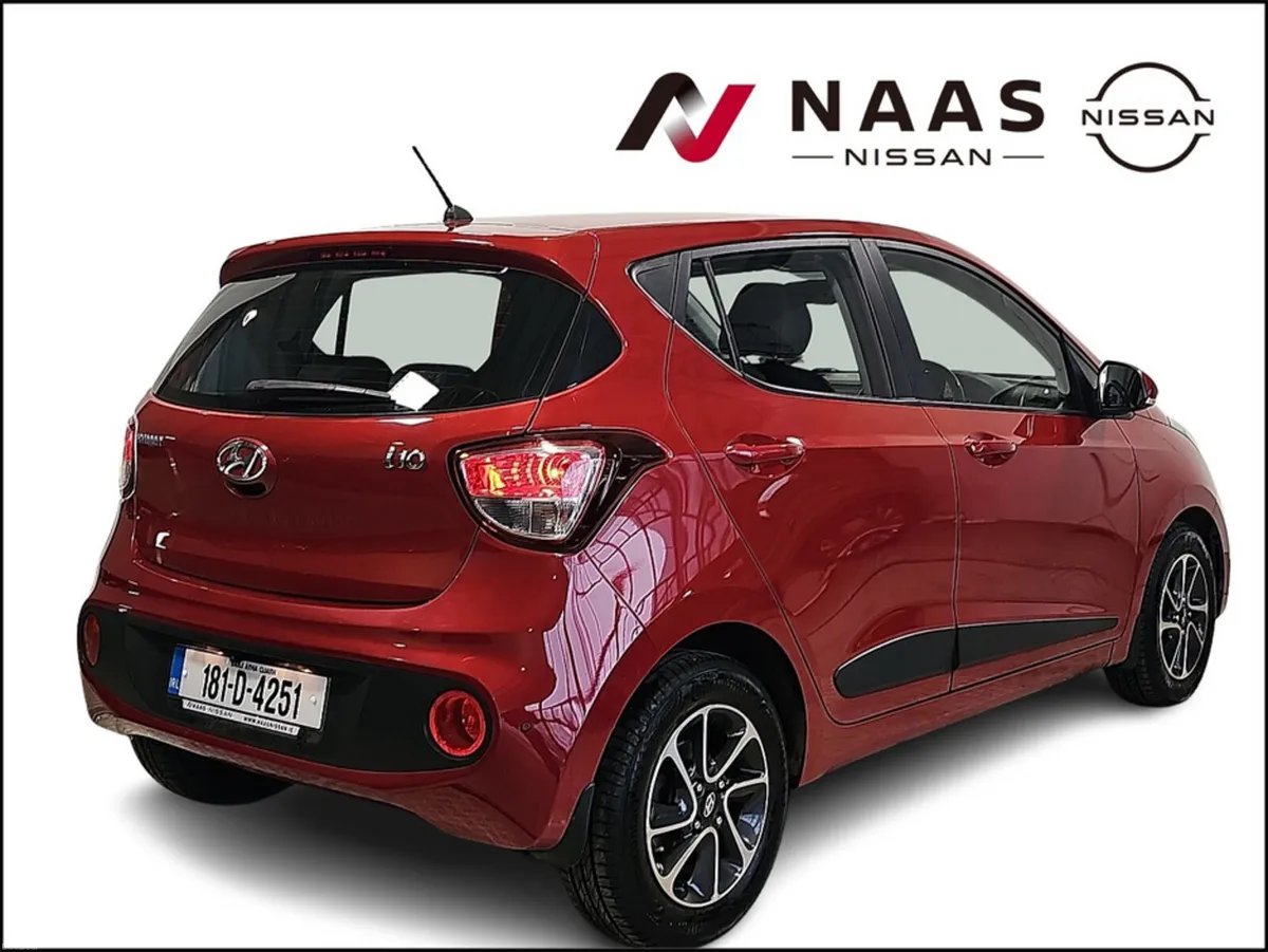 Hyundai i10 DELUXE 4DR - Image 4